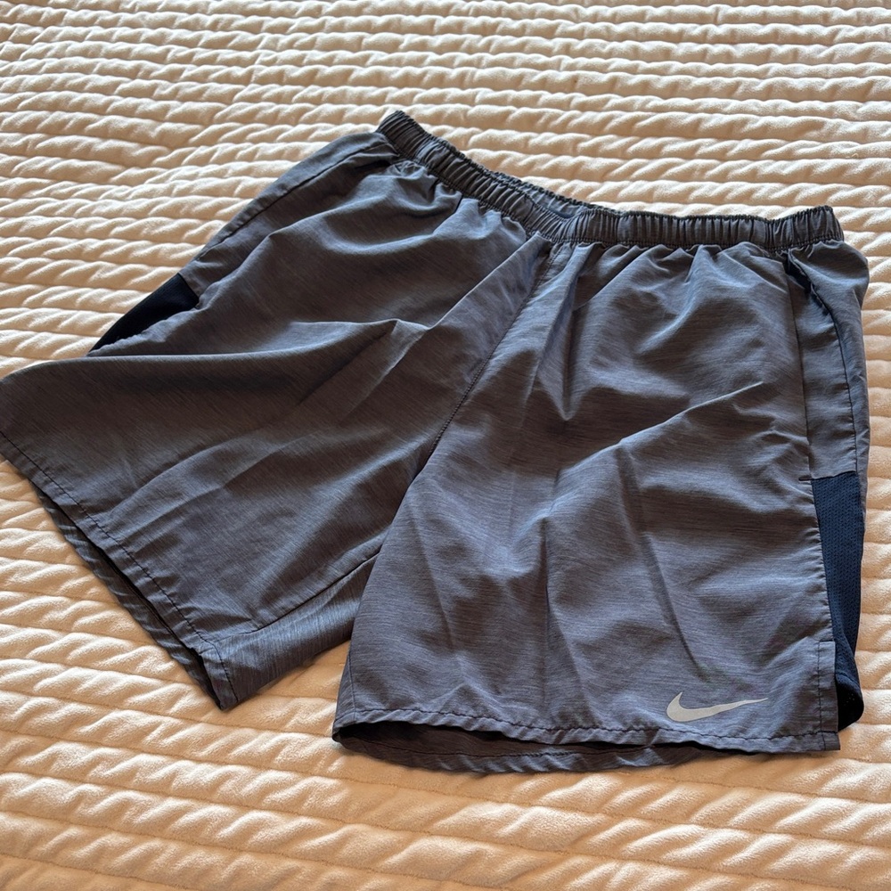 Nike Men's Dri-Fit Heathered Navy Athletic Shorts